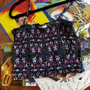 Retro fitted tank top size L